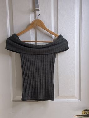 Express Off-the-Shoulder Ribbed Sweater Top - Olive Green Small